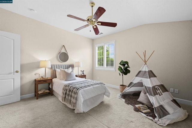 5260 Hiddencrest Ct, Concord, CA 94521