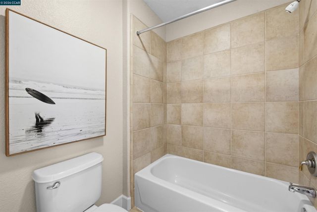 5260 Hiddencrest Ct, Concord, CA 94521