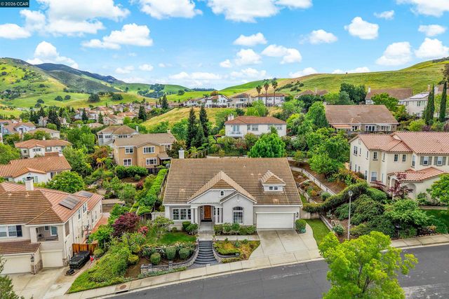 5260 Hiddencrest Ct, Concord, CA 94521