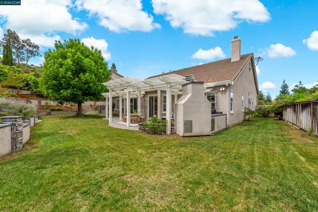 5260 Hiddencrest Ct, Concord, CA 94521