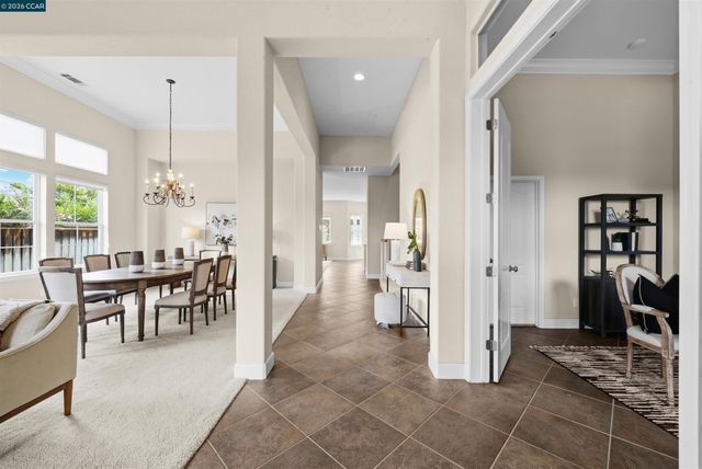 5260 Hiddencrest Ct, Concord, CA 94521