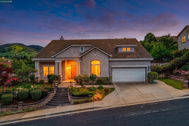 5260 Hiddencrest Ct, Concord, CA 94521