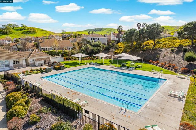 5260 Hiddencrest Ct, Concord, CA 94521