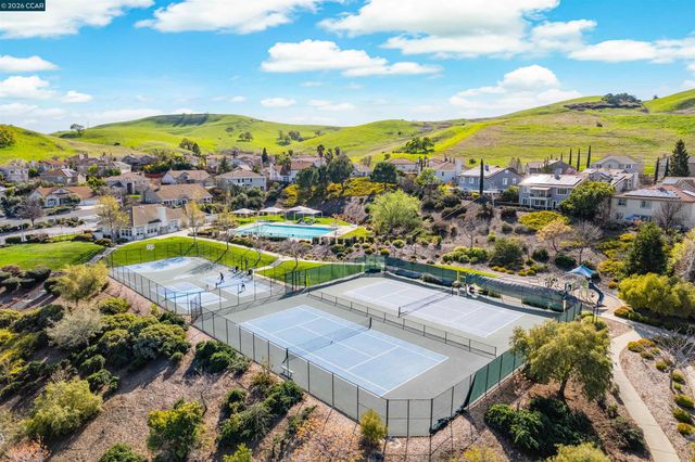 5260 Hiddencrest Ct, Concord, CA 94521