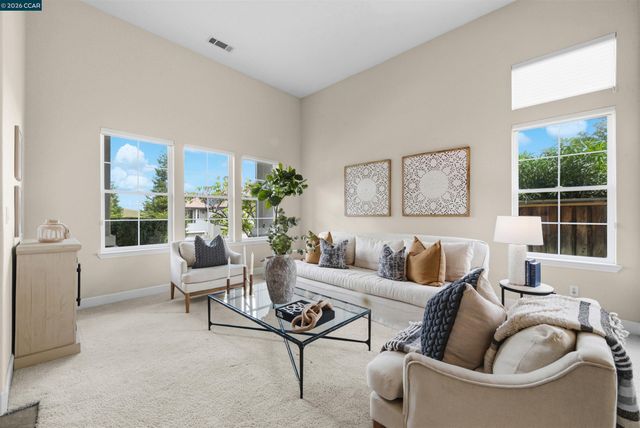 5260 Hiddencrest Ct, Concord, CA 94521
