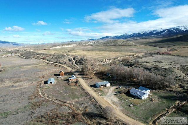 536 Lemhi Road, Salmon, ID 83467
