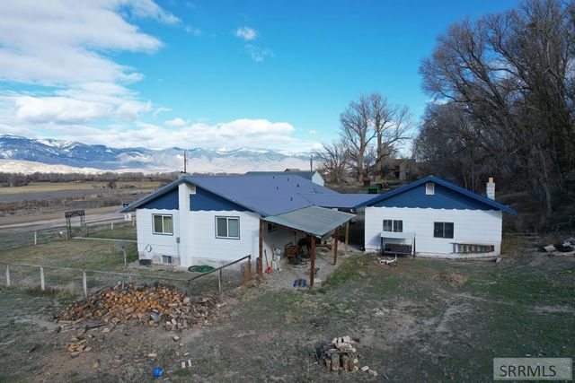 536 Lemhi Road, Salmon, ID 83467