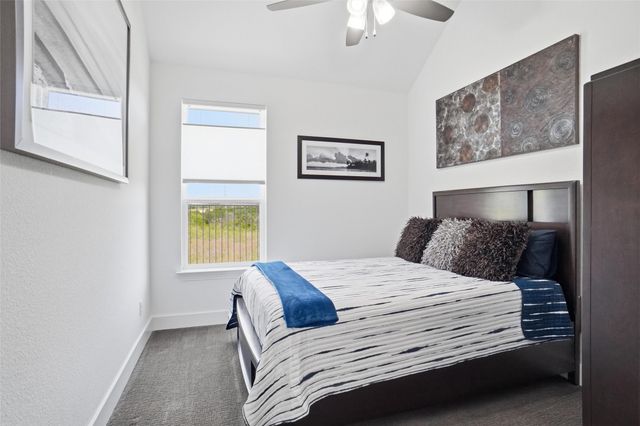 1300 Highpoint Way, Roanoke, TX 76262