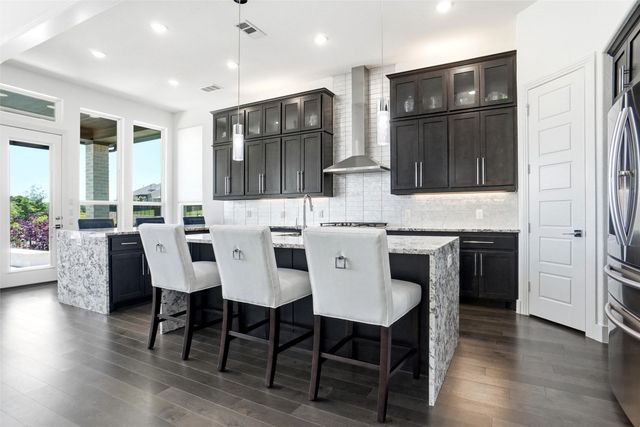 1300 Highpoint Way, Roanoke, TX 76262