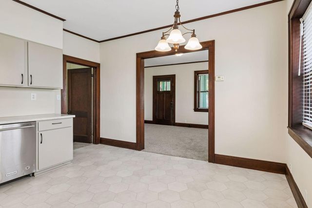 982 Topping Street, Saint Paul, MN 55103