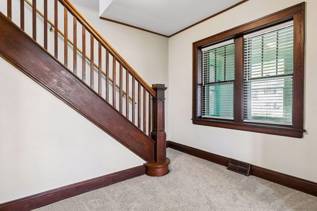 982 Topping Street, Saint Paul, MN 55103