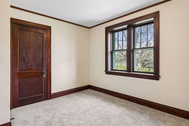 982 Topping Street, Saint Paul, MN 55103
