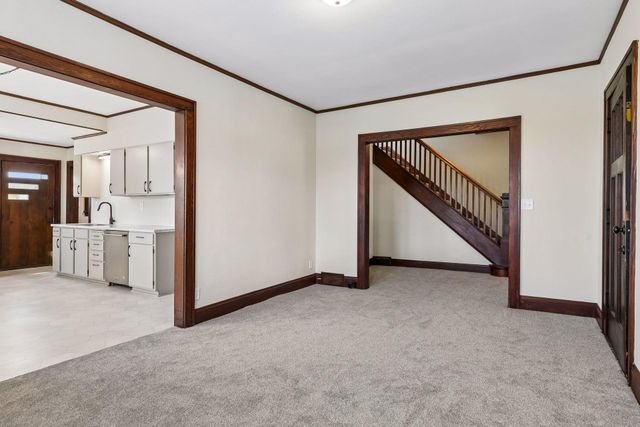 982 Topping Street, Saint Paul, MN 55103