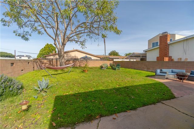 7106 Arillo, San Diego, CA 92111
