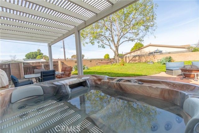 7106 Arillo, San Diego, CA 92111