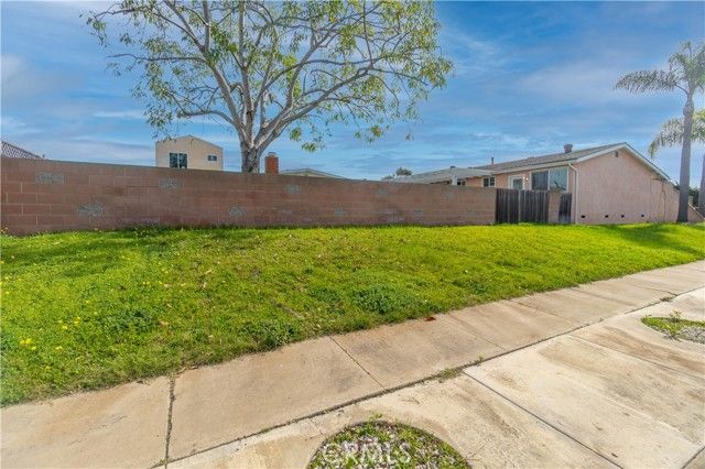 7106 Arillo, San Diego, CA 92111