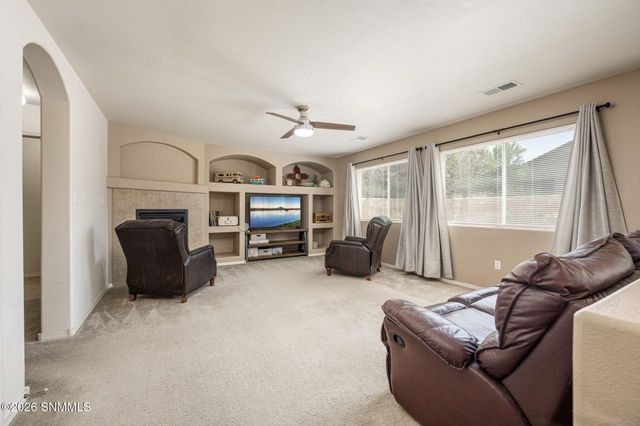 5812 Coyote Peak Place, Las Cruces, NM 88012