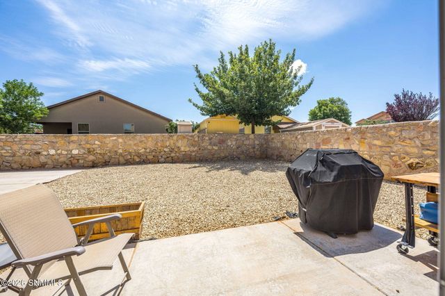 5812 Coyote Peak Place, Las Cruces, NM 88012