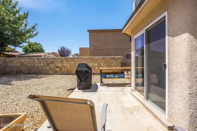 5812 Coyote Peak Place, Las Cruces, NM 88012