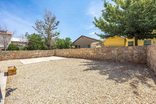 5812 Coyote Peak Place, Las Cruces, NM 88012