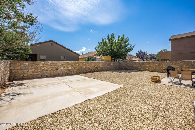 5812 Coyote Peak Place, Las Cruces, NM 88012