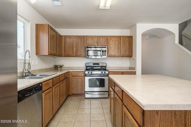 5812 Coyote Peak Place, Las Cruces, NM 88012