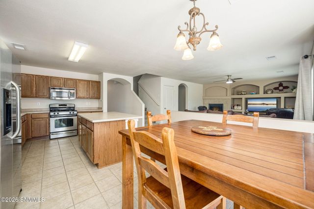 5812 Coyote Peak Place, Las Cruces, NM 88012