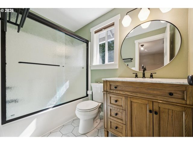 51894 Sw CREEKVIEW Pl, Scappoose, OR 97056