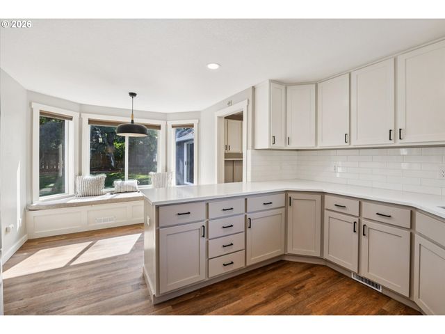 51894 Sw CREEKVIEW Pl, Scappoose, OR 97056