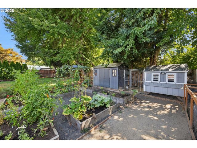 51894 Sw CREEKVIEW Pl, Scappoose, OR 97056