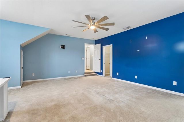 6823 Watch Harbour Circle, Hayes, VA 23072
