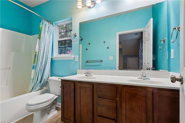 6823 Watch Harbour Circle, Hayes, VA 23072