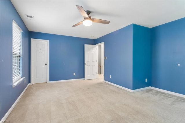 6823 Watch Harbour Circle, Hayes, VA 23072