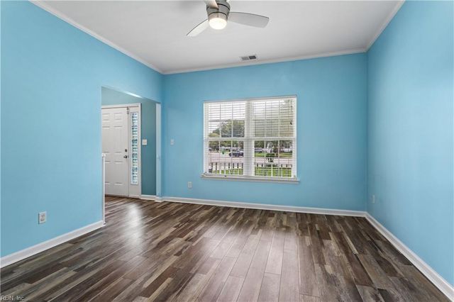 6823 Watch Harbour Circle, Hayes, VA 23072