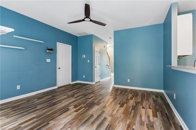 6823 Watch Harbour Circle, Hayes, VA 23072