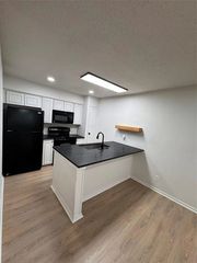 4859 Cedar Springs Road 150, Dallas, TX 75219