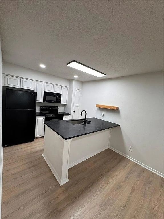 4859 Cedar Springs Road 150, Dallas, TX 75219