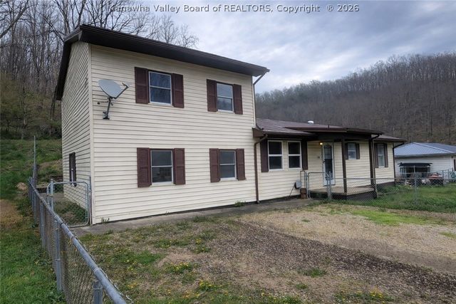 12 Friday Street, West Hamlin, WV 25571