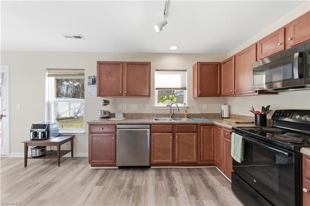 503 Caden Village Circle, Lexington, NC 27295