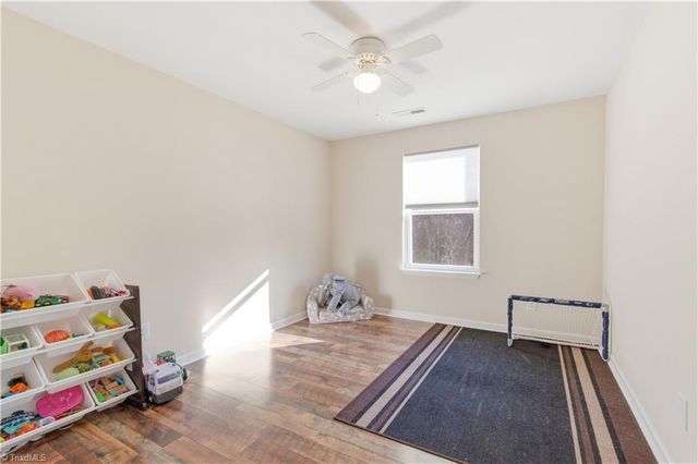 503 Caden Village Circle, Lexington, NC 27295