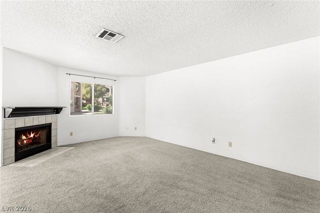 6867 Tamarus Street 104, Las Vegas, NV 89119