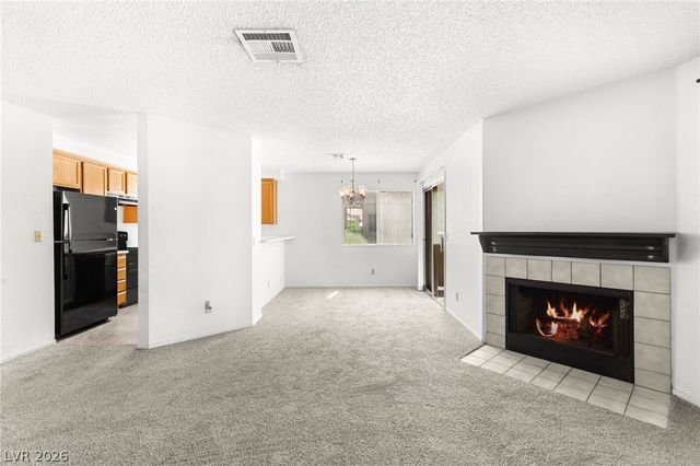 6867 Tamarus Street 104, Las Vegas, NV 89119