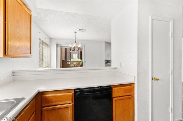 6867 Tamarus Street 104, Las Vegas, NV 89119