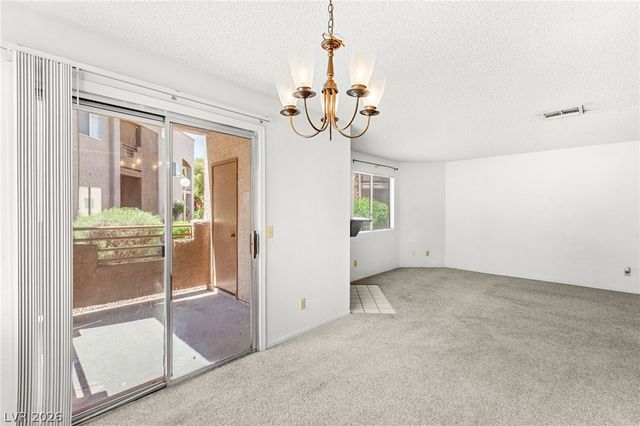 6867 Tamarus Street 104, Las Vegas, NV 89119