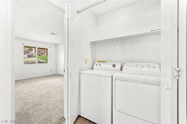 6867 Tamarus Street 104, Las Vegas, NV 89119