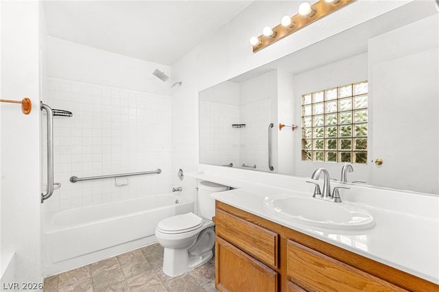 6867 Tamarus Street 104, Las Vegas, NV 89119