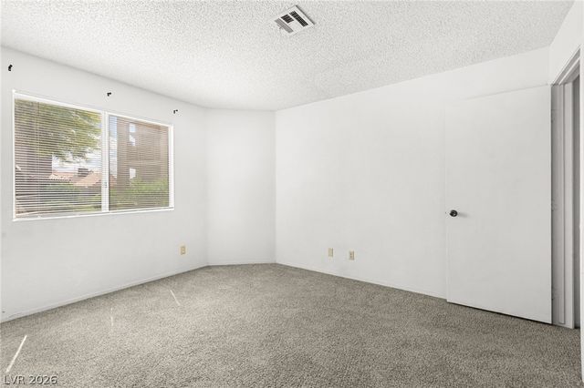 6867 Tamarus Street 104, Las Vegas, NV 89119