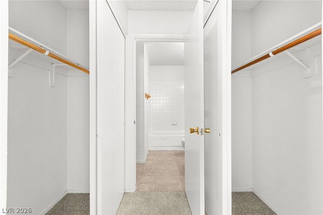 6867 Tamarus Street 104, Las Vegas, NV 89119