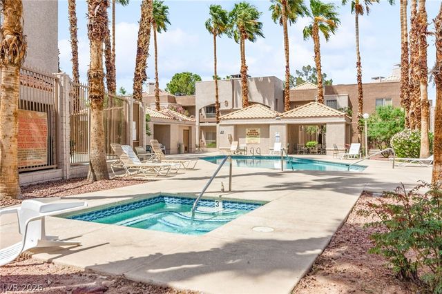 6867 Tamarus Street 104, Las Vegas, NV 89119