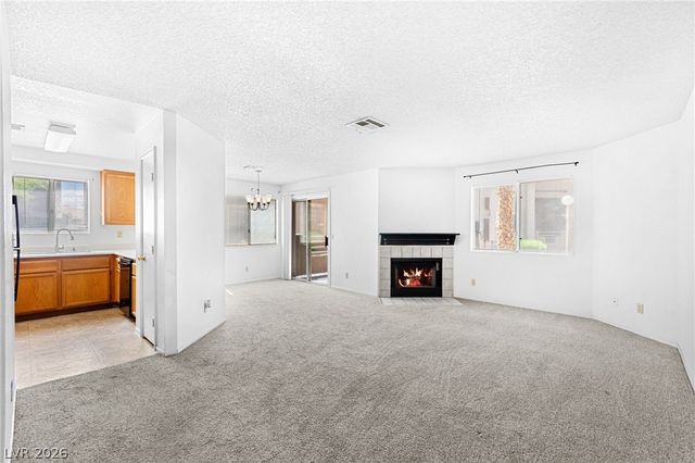 6867 Tamarus Street 104, Las Vegas, NV 89119